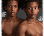 Magazin, Bros: Zwei dunkelhäutige Twinks im Portrait. Magazin, Bros: Zwei dunkelhäutige Twinks im Portrait.