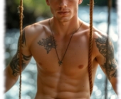 Ginger Men schaukelnd, Slip mit sanfter Ausprägung gibt Blick auf haarige Grenze zur Lust frei. Ginger Men schaukelnd, Slip mit sanfter Ausprägung gibt Blick auf haarige Grenze zur Lust frei.